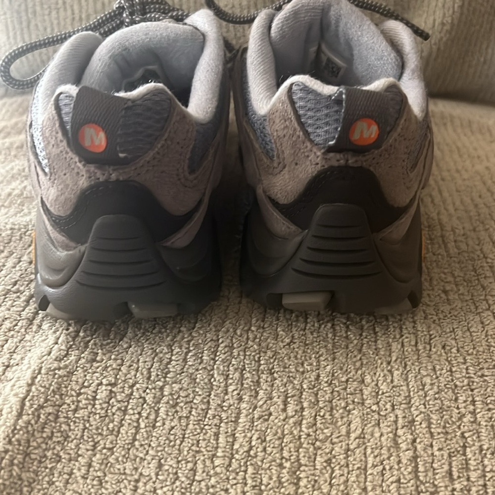 Women's Merrell Moab 3 Gray and Black Hiking Shoes - Picture 4 of 5